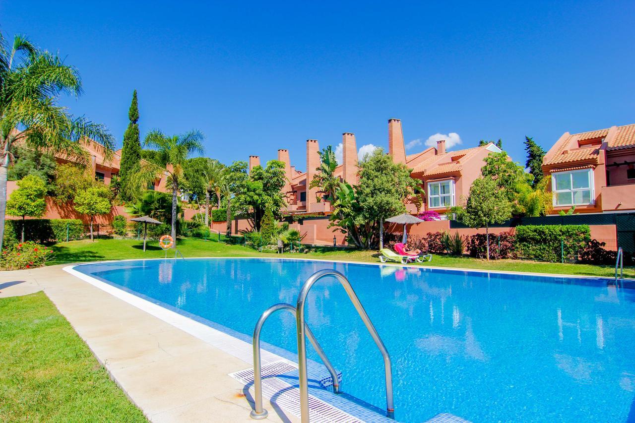 Oleholidays Adosado Mediterraneo Los Monteros 100 M Playa Marbella Esterno foto